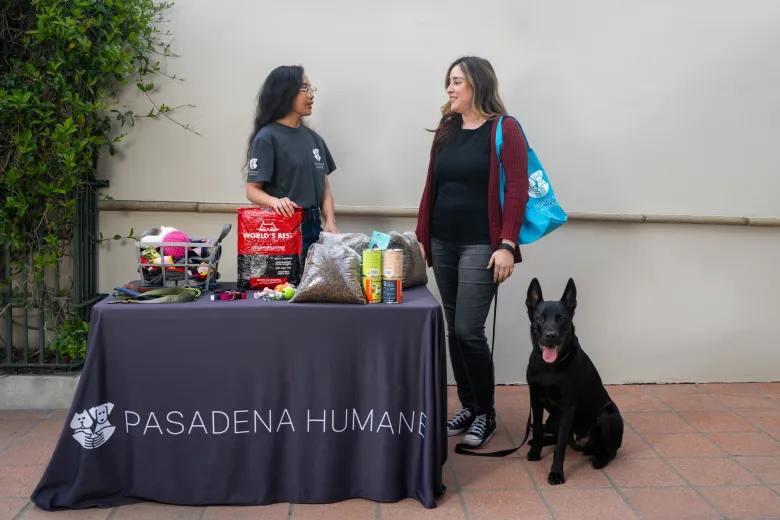 Column: Pet food pantry programs aim to keep pets at home and out of shelters